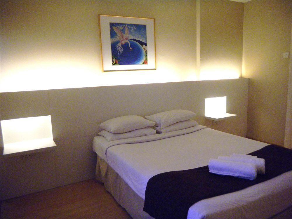 Holiday Condo @Pantai Ria Петалинг Джая Екстериор снимка