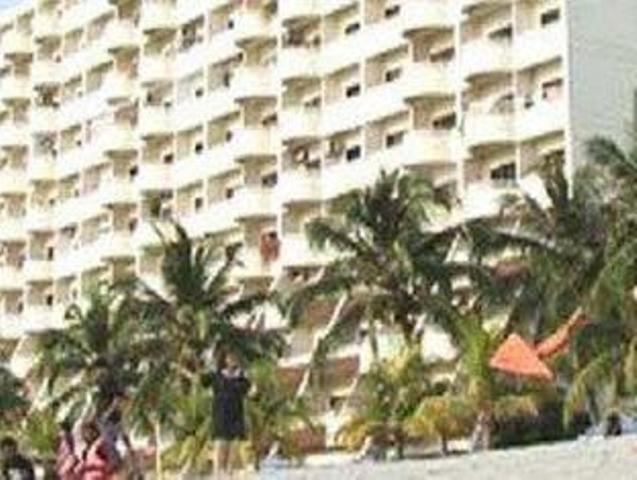 Holiday Condo @Pantai Ria Петалинг Джая Екстериор снимка